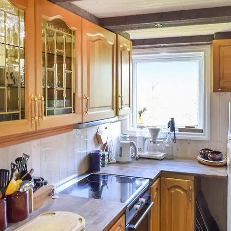 3 Bedroom Amazing In Haulandshella Nyaraló Tveitevag